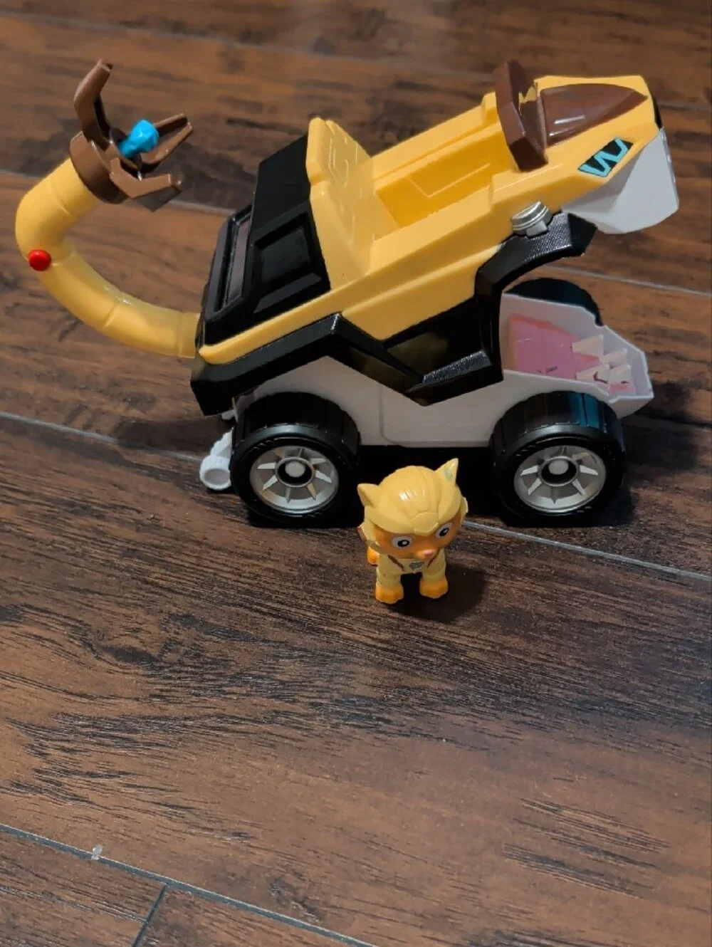 Paw Patrol Leo Rescue Vehicle